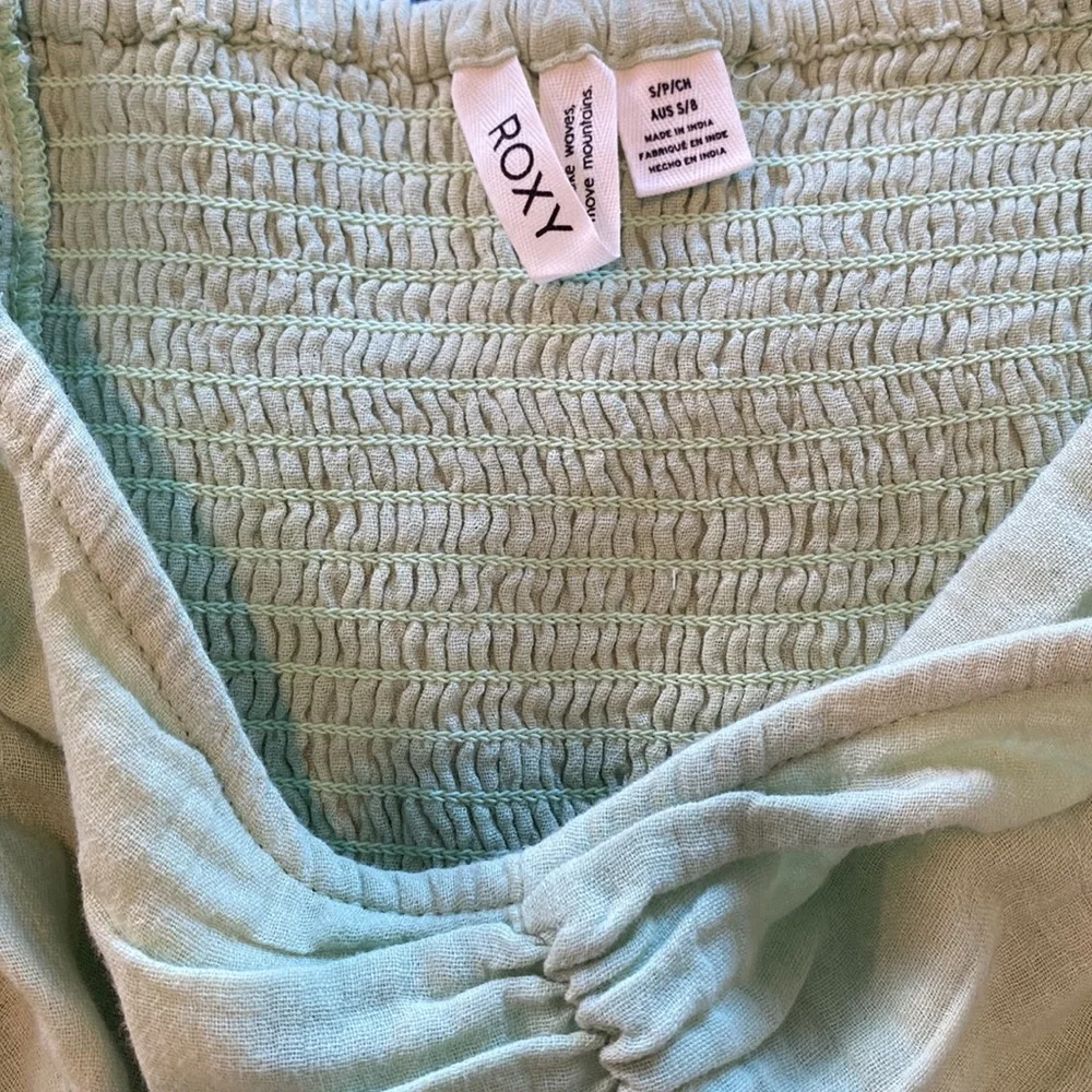 Roxy Puff Sleeve Top - Picture 9 of 9